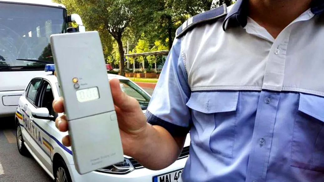 Tânăr beat, fără permis, cu mașină neînmatriculată, prins la plimbare pe străzile Negreștiului