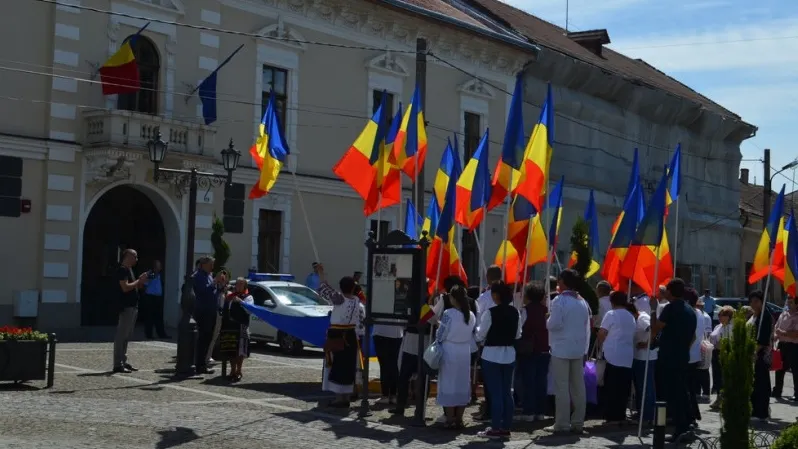 Românii au protestat la Carei, acuzând acte de șovinism