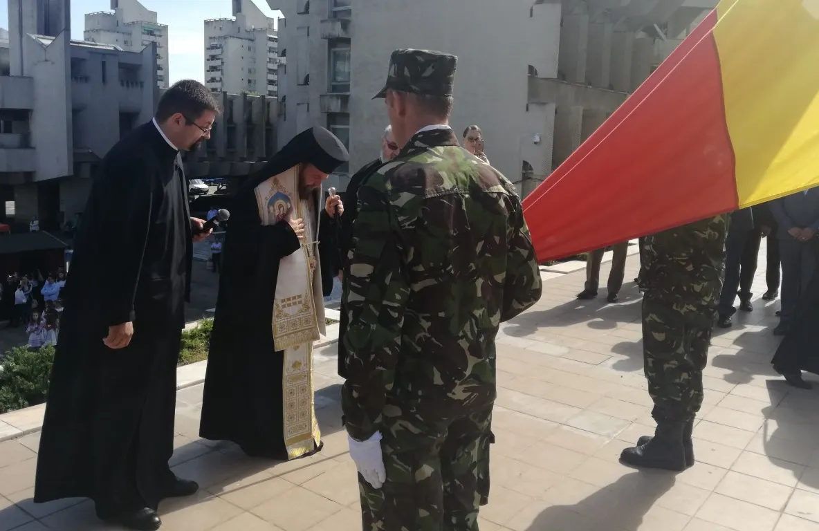 Episcopul Timotei Sătmăreanul, prezent la Satu Mare, de Ziua Drapelului