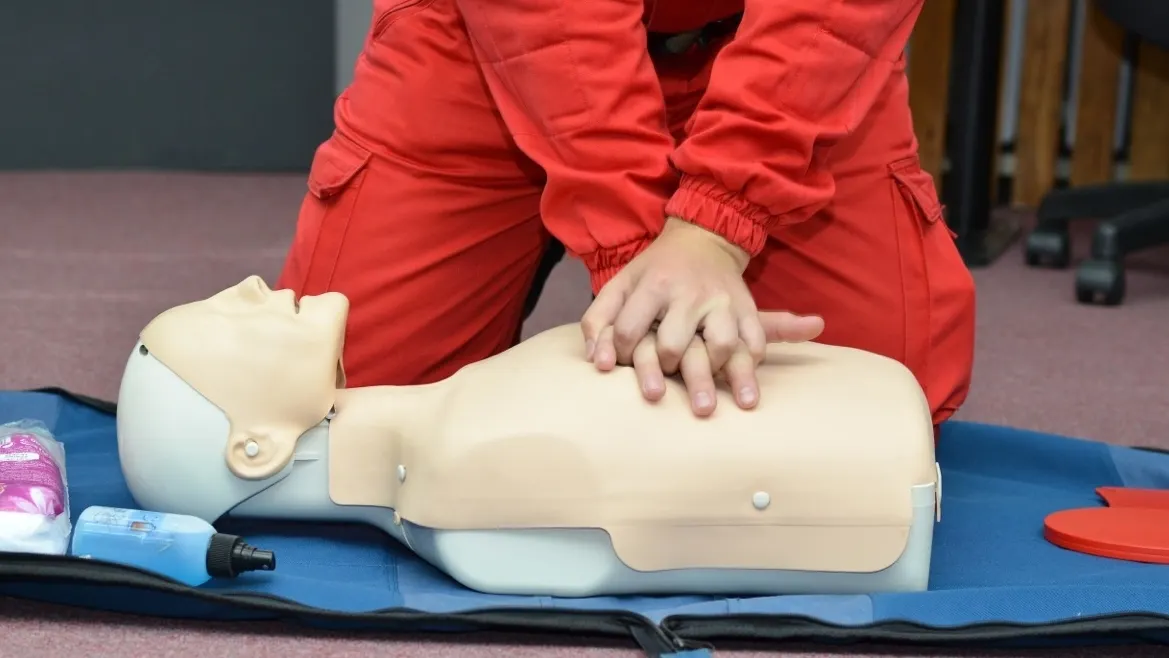 Ziua porților deschise la Ambulanță. Sătmărenii pot învăța manevre salvatoare direct de la profesioniști