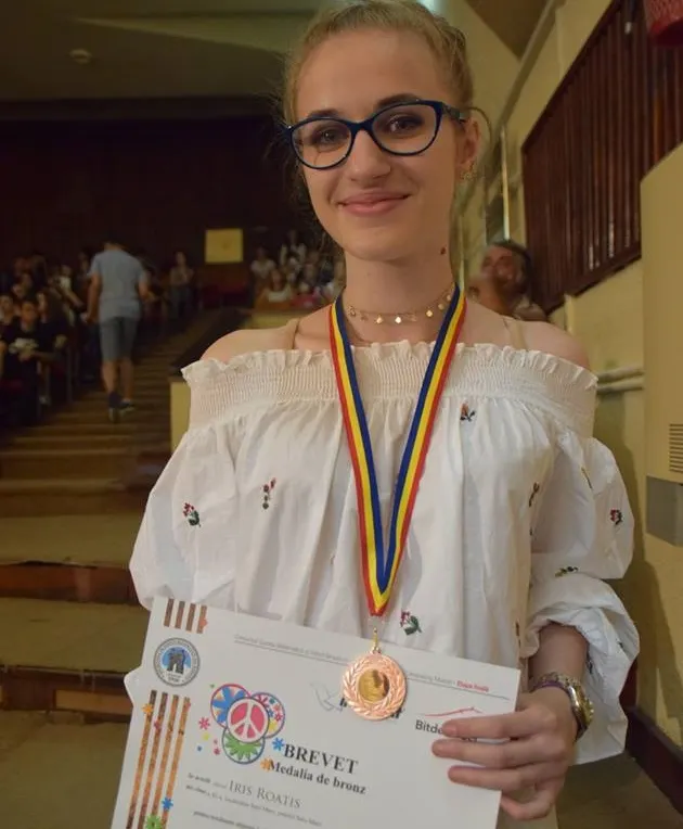 Iris Roatiș este singura elevă din Satu Mare care a luat 10 la Bacalaureat