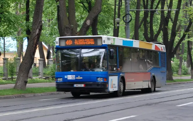 Un autobuz hibrid va circula pe mai multe trasee din Satu Mare