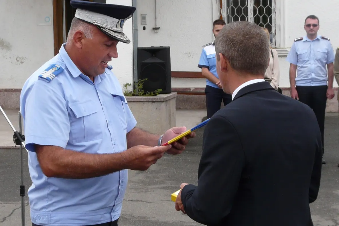 Jandarm sătmărean decorat de preşedintele României cu medalia Bărbăţie şi Credinţă