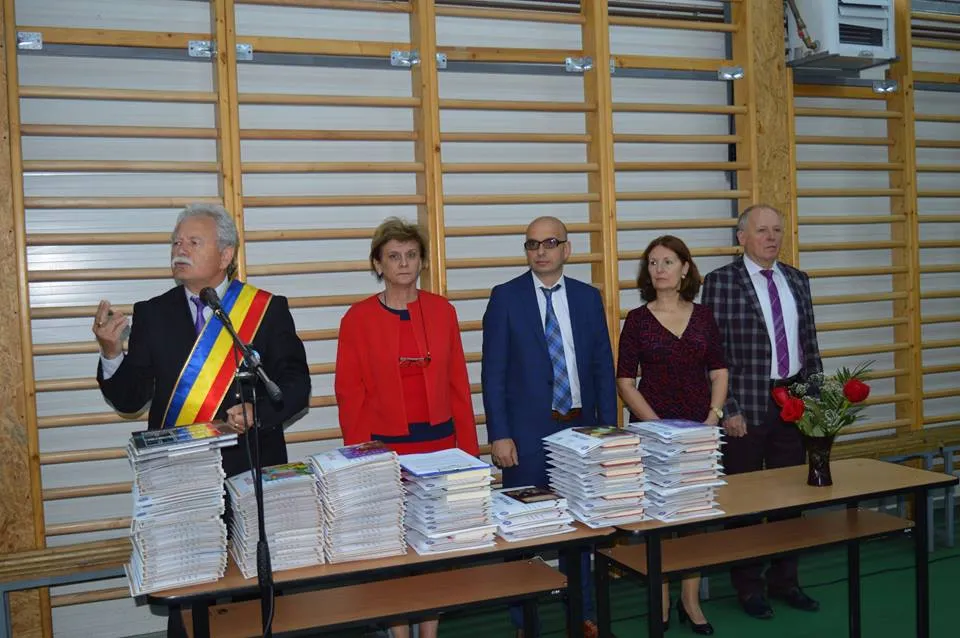 Zeci de unități de învățământ din județul Satu Mare încep anul școlar fără autorizații sanitare și de securitate la incendiu