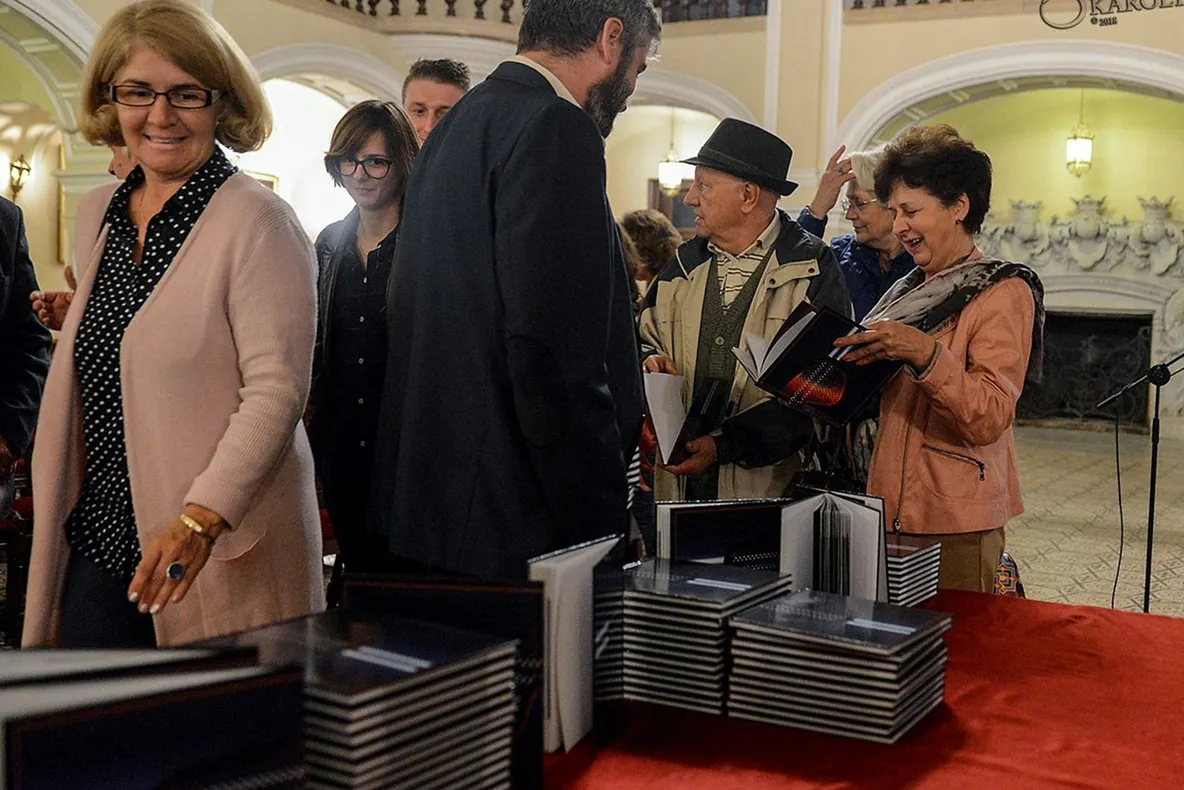Clubul foto „Vasile Vénig László” din Carei și-a lansat primul album foto
