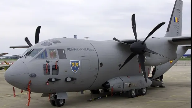 Copil de trei ani și 11 luni, care a suferit arsuri, transportat cu un avion Spartan la București