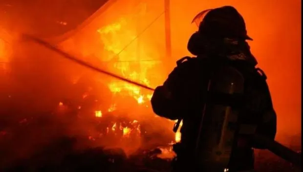 Incendiu la o casă, în prima zi de Crăciun