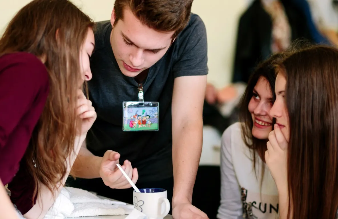 Rotary Club Satu Mare și Fundația Noi Orizonturi lansează proiectul „Școala care ne unește”
