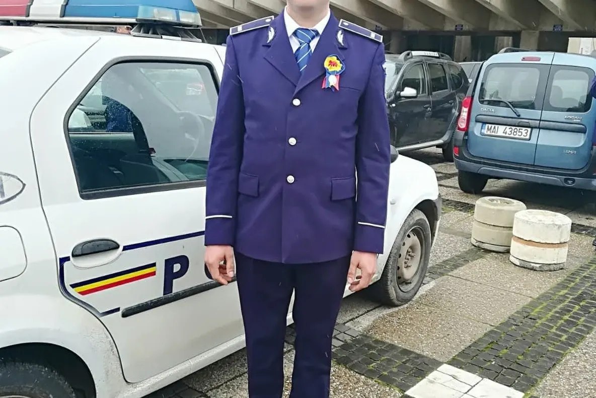 Un polițist a salvat viața unui tânăr care a amenințat că se sinucide