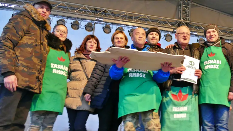 UDMR Tășnad a câștigat concursul de tăiat porci