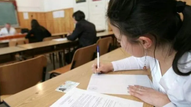 Liceenii au susținut azi proba la alegere a profilului și specializării