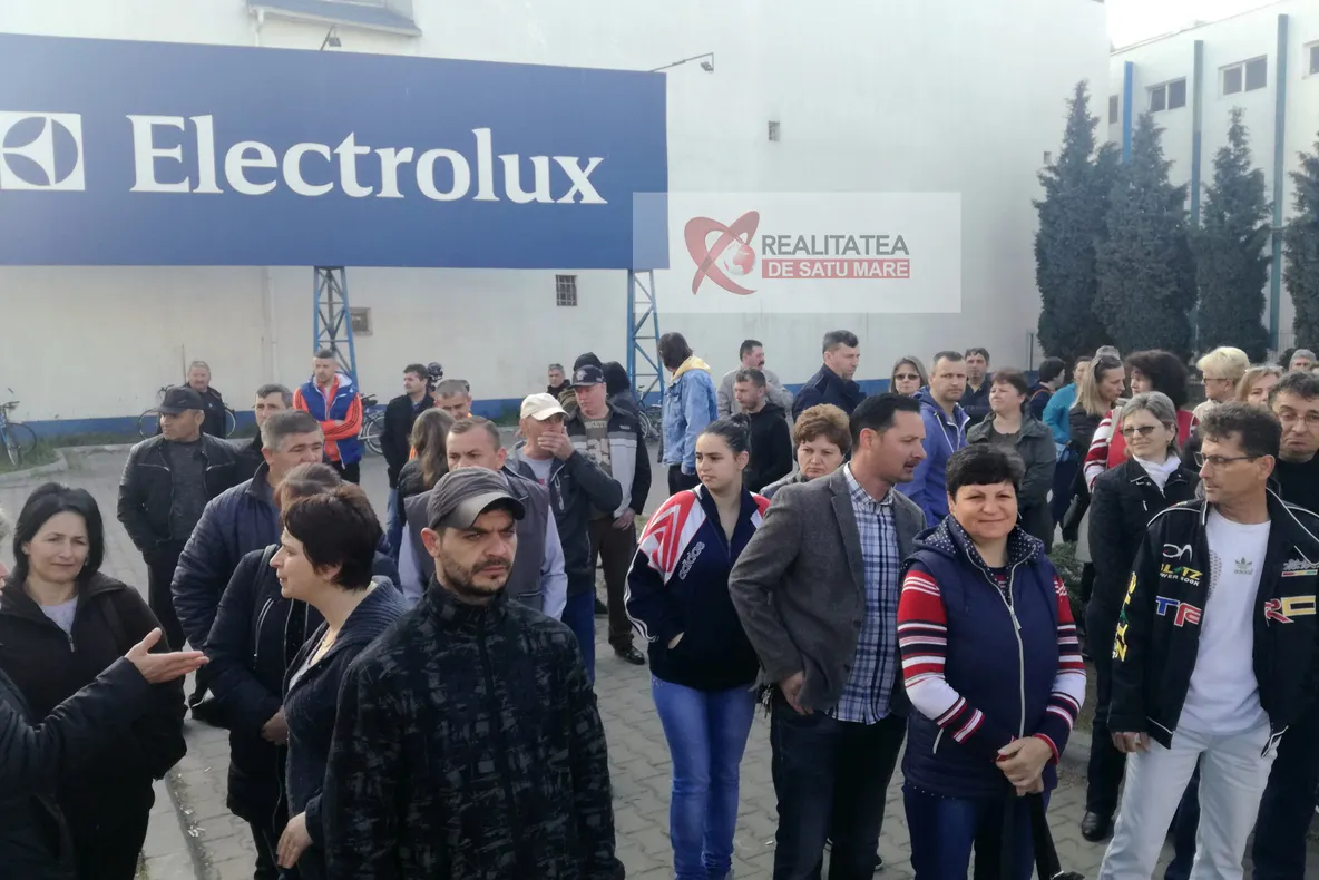 Electrolux, 27 de zile de proteste. Doar 17 persoane au ieșit din grevă