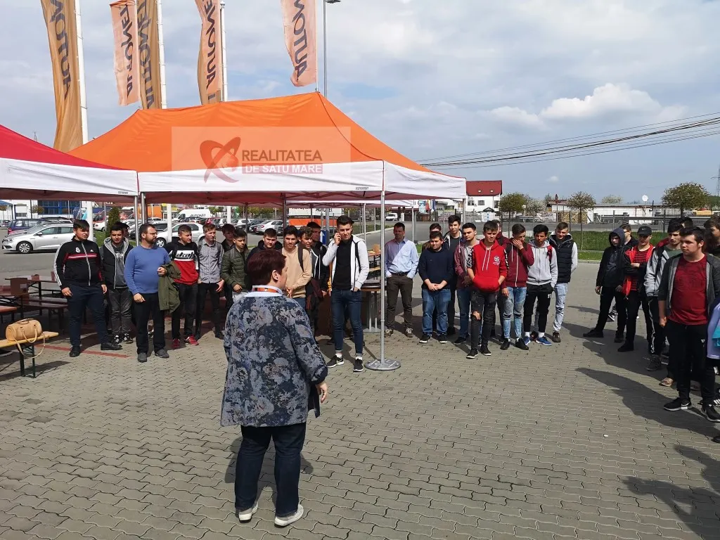Peste 400 de liceeni, prezenți azi la “Autonet Career Day”