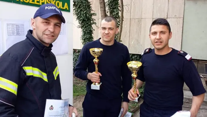 Trei pompieri sătmăreni, pe podium la concursul "Scări"
