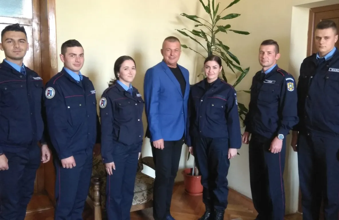 Elevi jandarmi, în stagiu de practică la Jandarmeria Satu Mare