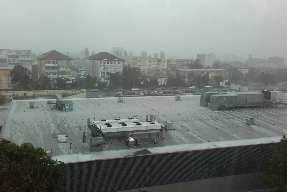 Grindina a lovit mai multe localități din județul Satu Mare. Un prim bilanț în urma Codului roșu