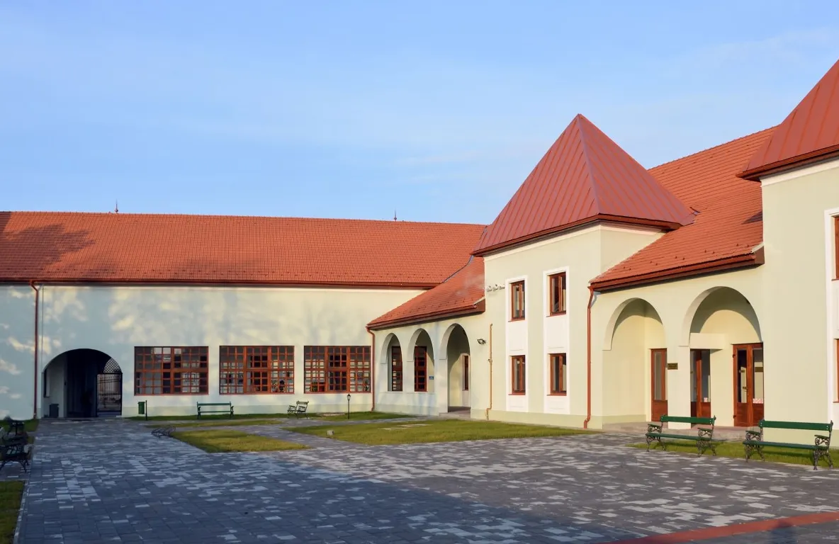 Școală de Vară la Centrul Cultural Carei