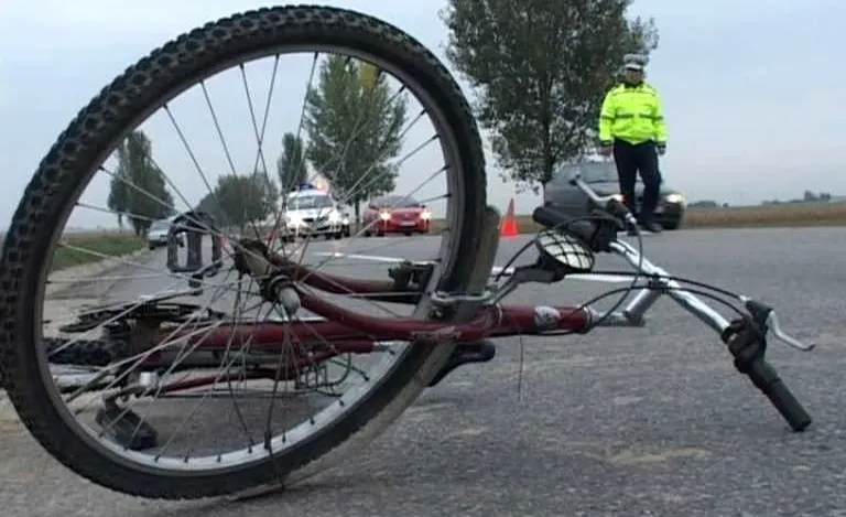 Biciclist accidentat de o mașină în municipiul Satu Mare