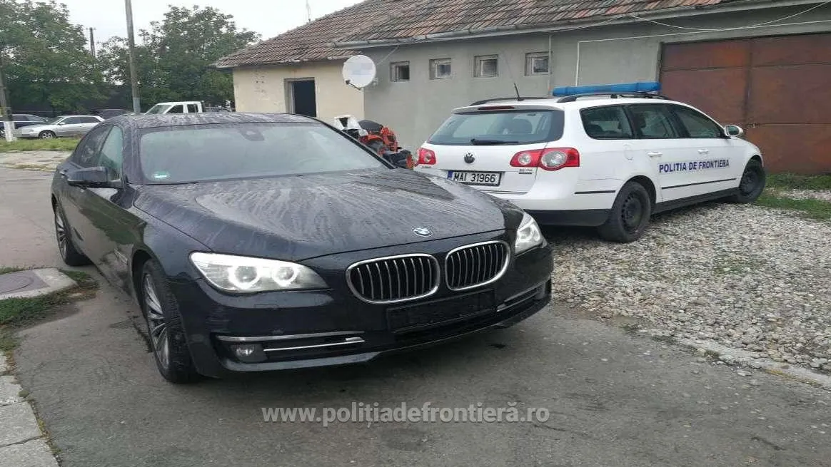 Autoturism căutat de autorităţile din Germania, descoperit la P.T.F. Petea
