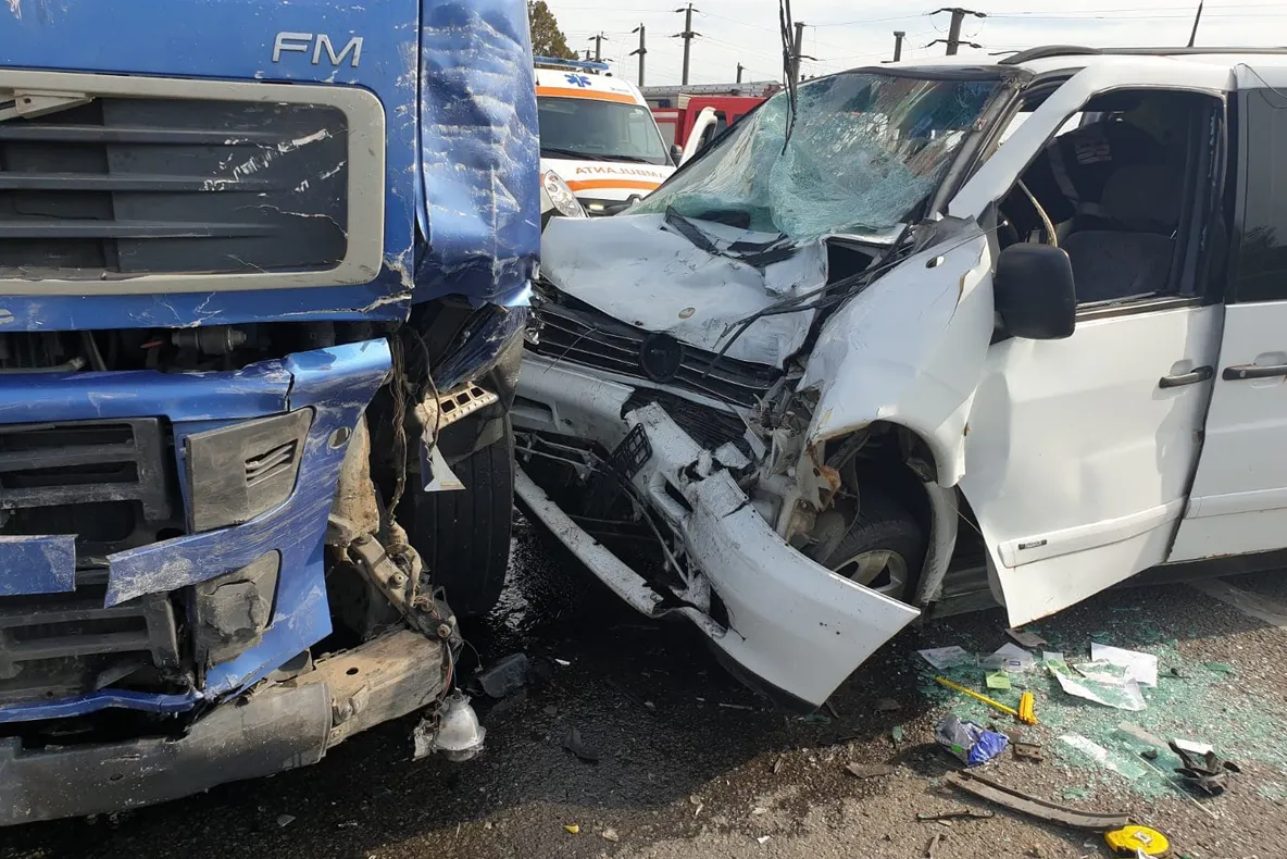 Un bărbat, de 43 de ani, vinovat pentru producerea accidentului în lanț de pe Drumul Careiului