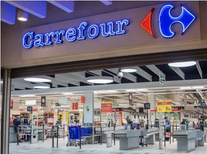 Carrefour Satu Mare, amendat de Protecția Consumatorilor
