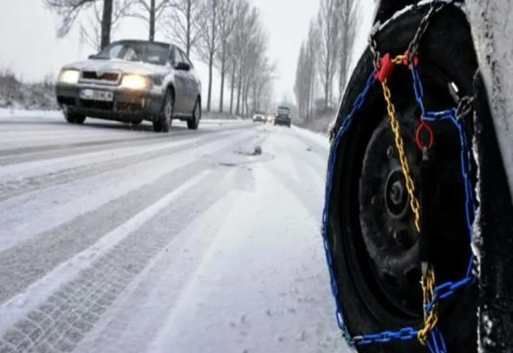 Recomandările polițiștilor sătmăreni pentru circulația în siguranță pe timp de iarnă