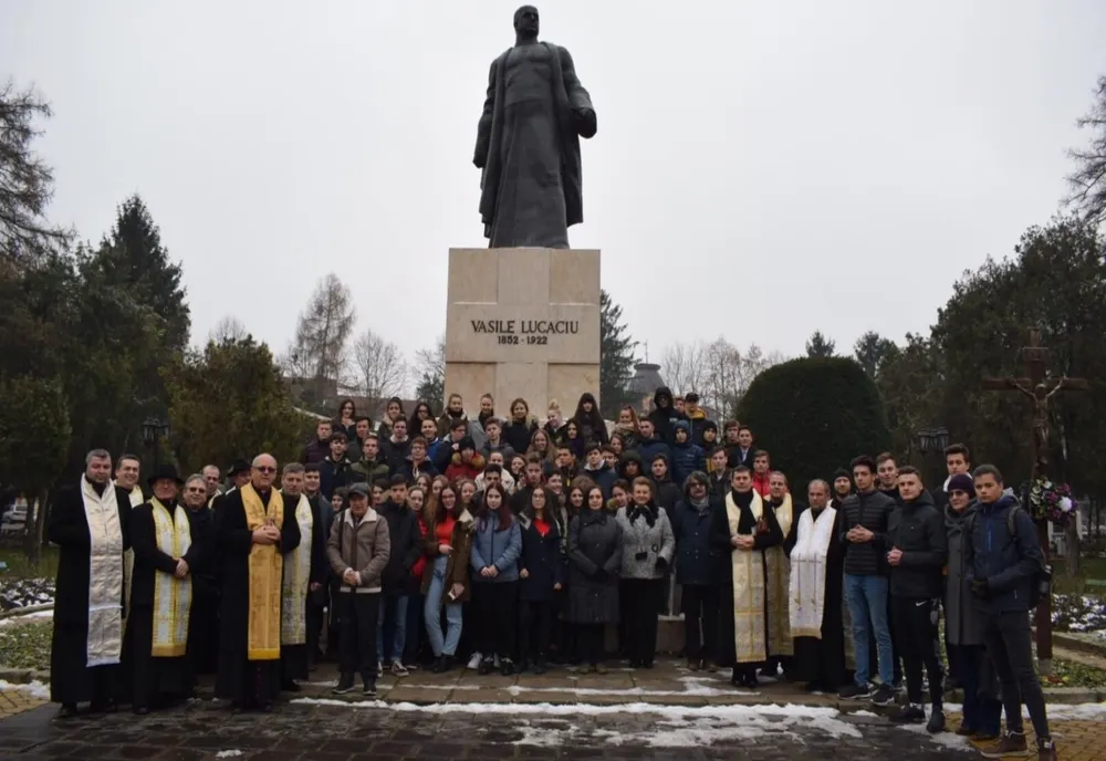 Petru Bran și dr. Vasile Lucaciu, omagiați de profesorii și elevii Colegiului Național ”Mihai Eminescu”