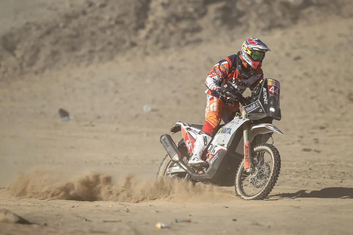Dakar 2020 | Mani Gyenes a încheiat pe locul 41 etapa a treia