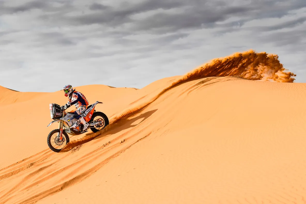 Dakar 2020 | Emanuel Gyenes a încheiat prima parte a raliului lider la Clasa Malle Moto și pe locul 35 la general
