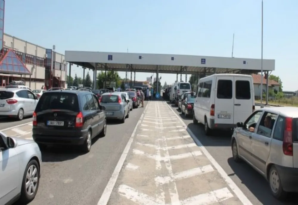 Peste 3000 de persoane au intrat în țară prin vama Petea în ultimele 24 de ore