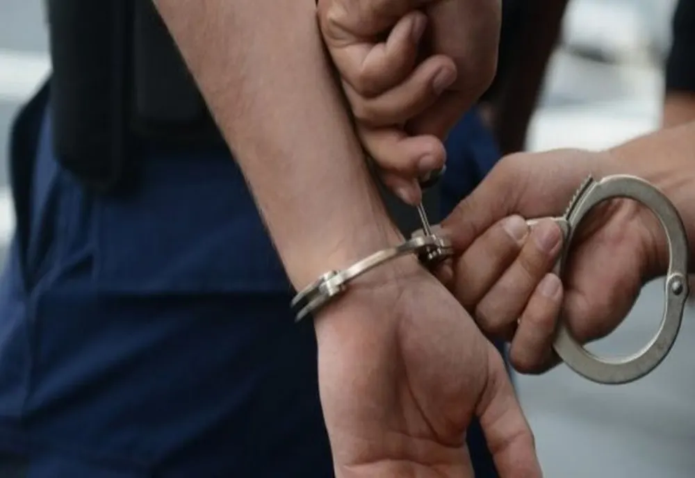 Un tânăr de 20 de ani a fugit dintr-un centru de carantină