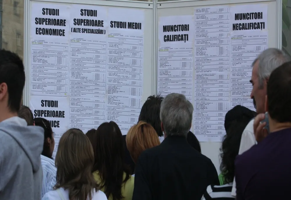 Absolvenţii instituţiilor de învăţământ pot beneficia de o indemnizaţie de şomaj