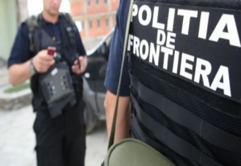 Satu Mare: Minor ascuns sub o pătură, pe bancheta din spate a unui autoturism, pentru a fi scos ilegal din ţară