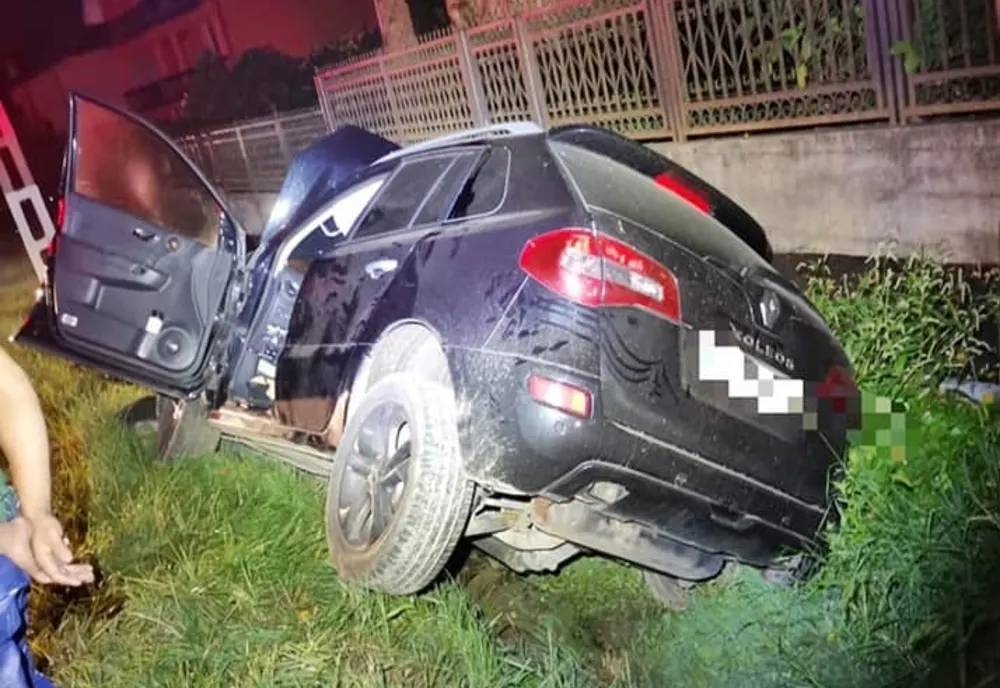 FOTO: Trei persoane, rănite într-un accident rutier în Certeze, au ajuns la spital