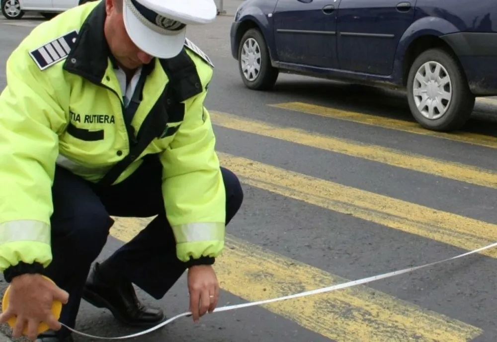 Tânăr de 25 de ani lovit de o maşină pe o trecere de pietoni din Satu Mare