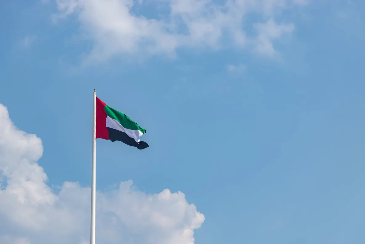 Criză în Golf: EAU suspendă comerțul și tranzacțiile cu Iranul