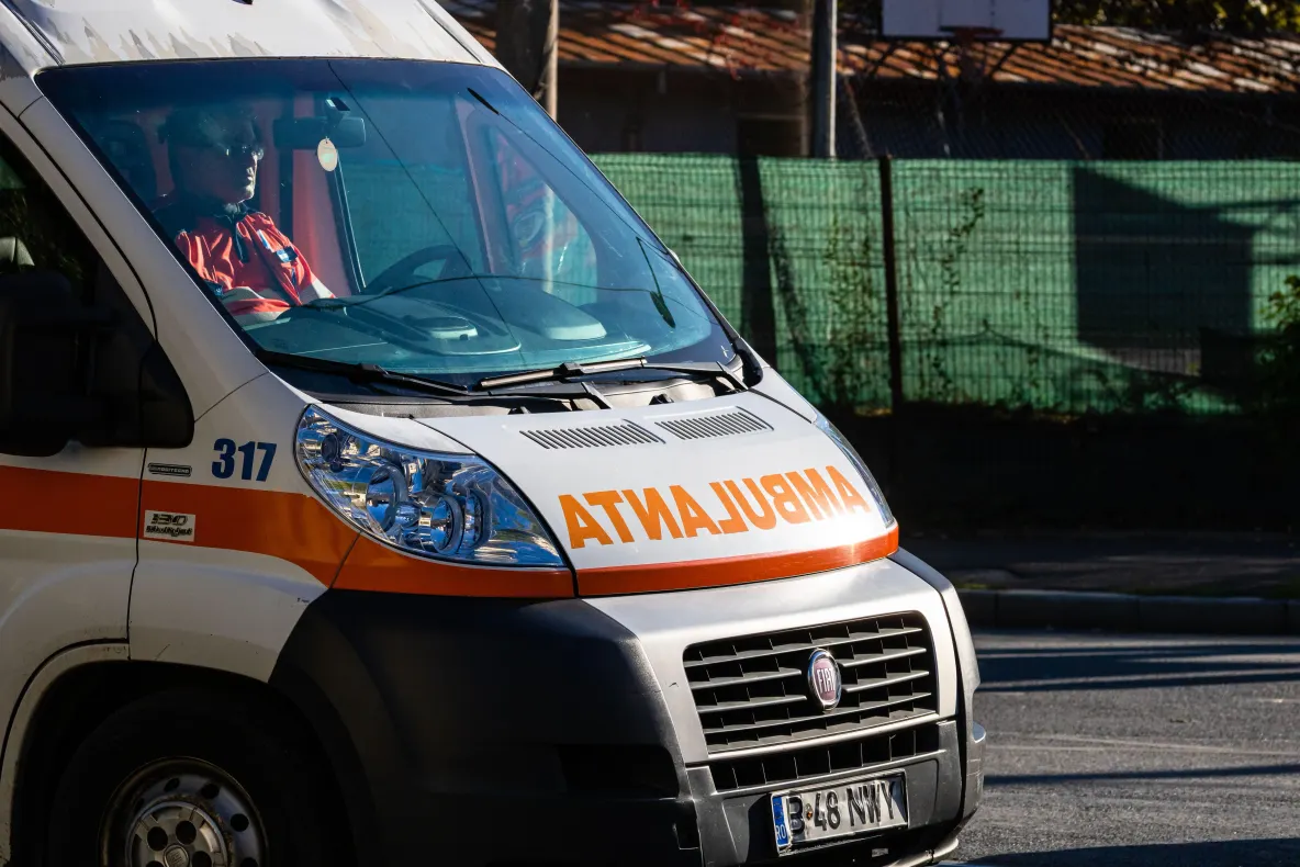 Operațiune dramatică de salvare: Doi bărbați au căzut într-o mofetă în Harghita
