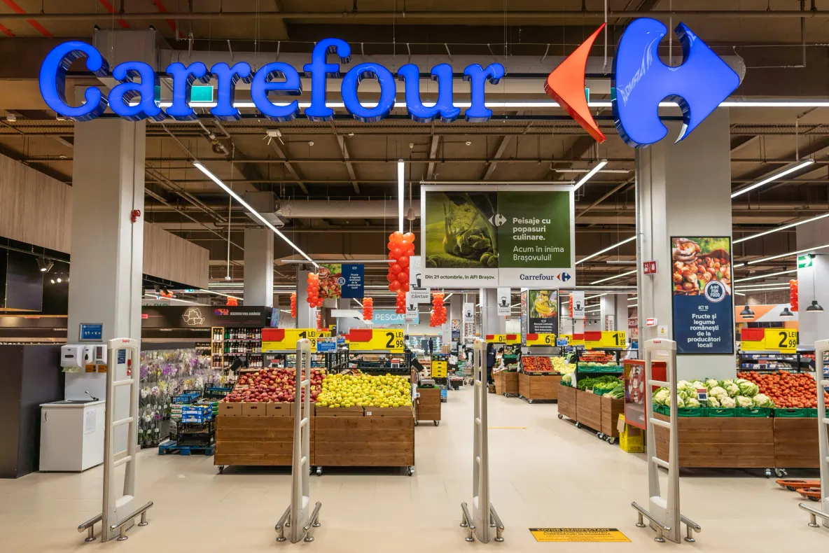 Carrefour avertizează asupra scăderii profitului în 2026 din cauza violențelor din Franța