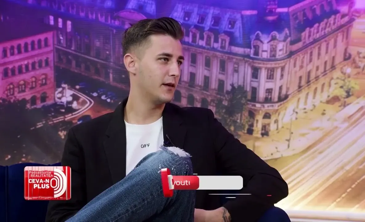 Podcasturile REALITATEA – Ceva-n PLUS. Claudiu Adam, pilotul de drift care și-a descoperit pasiunea la 10 ani