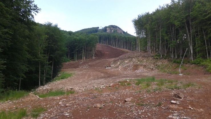 Ultimele pregătiri pentru deschiderea pârtiei de schi de la Luna Șes