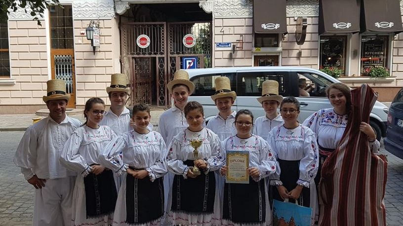 Premiul I pentru ansamblul Ceatăra Carei, la Cernăuți