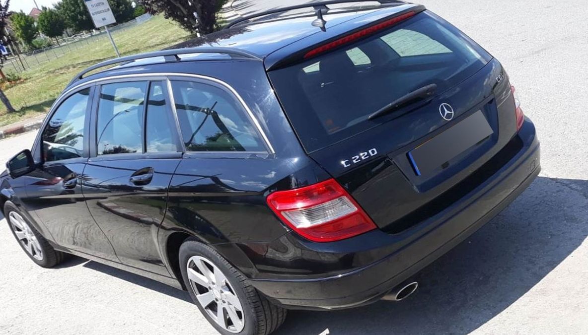 Mașină furată din Marea Britanie, descoperită la Petea