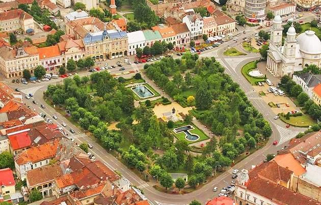 Peste 100 de clădiri din centrul Sătmarului trebuie renovate, în caz contrar proprietarii riscă o supraimpozitare de 500%