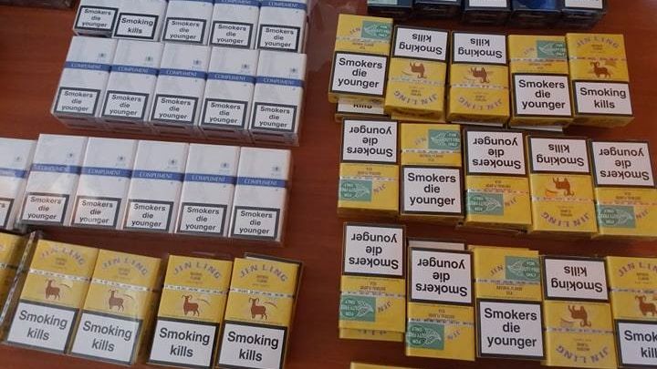 Țigări comercializate în hala de lactate din Satu Mare