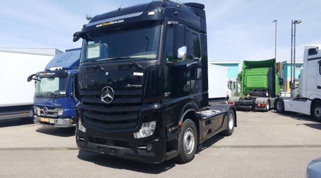 Autocamion furat din Franța, descoperit de polițiștii de frontieră