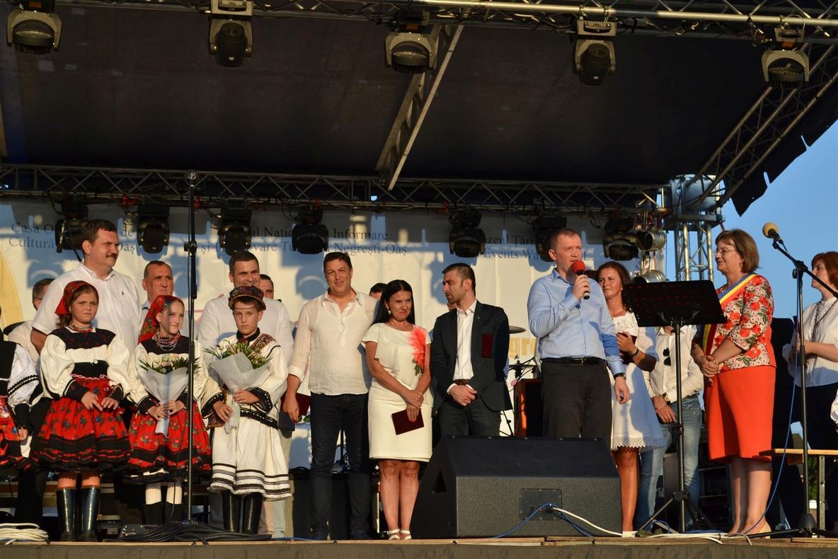 Participare numeroasă la Zilele Orașului Negrești-Oaș. Miniștrii Sorina Pintea și Natalia Intotero s-au numărat printre invitați