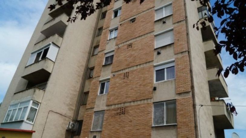 Lucrările de reabilitare termică a blocurilor turn din municipiul Carei sunt în plină desfășurare