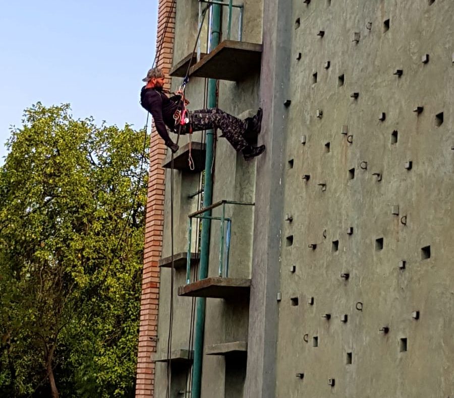 Luptătorii Serviciilor de Acţiuni Speciale Satu Mare, pregătiți de un instructor al trupelor speciale din Slovacia