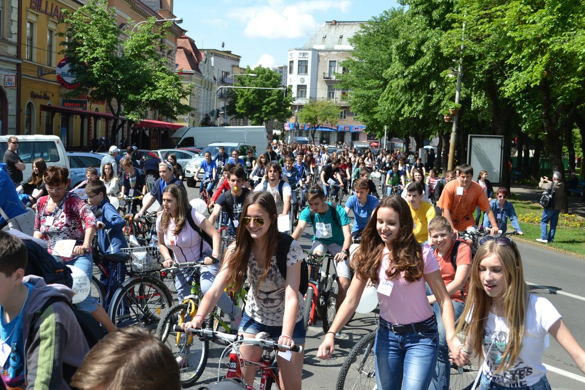 În weekend are loc cea de-a VI-a ediție a campaniei ”Pedalez pentru bibliotecă”