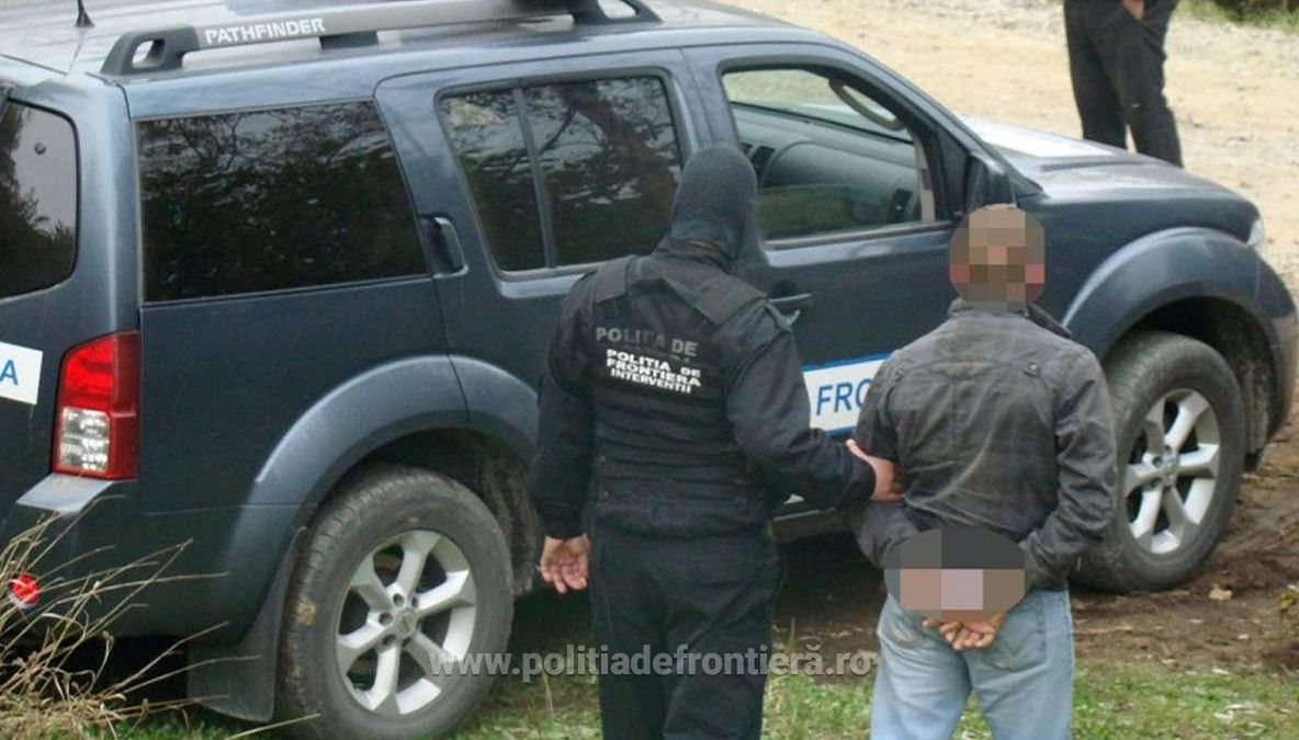 Mașină căutată de autorităţile cehe, oprită la Vama Petea